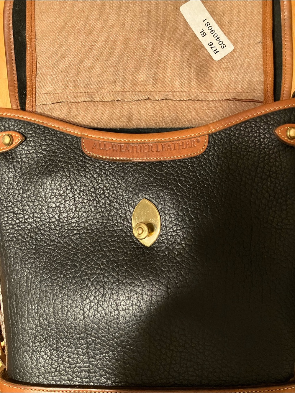 Vintage Dooney and Bourke Large R7 Spectator Crossbody Cavalry Bag - Picture 6 of 16
